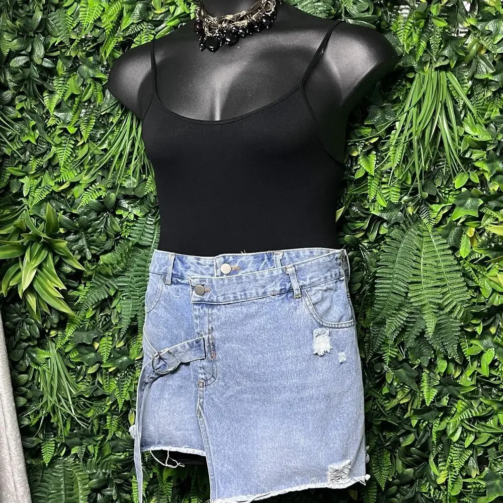 PINK NOVEMBER Skirt Women Large Blue Jeans Shorts Skort‎ Distressed Denim 2749